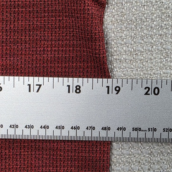 Under Armour Shirt Mens Mediun Heatgear Fitted Red Long Sleeve - Picture 6 of 7